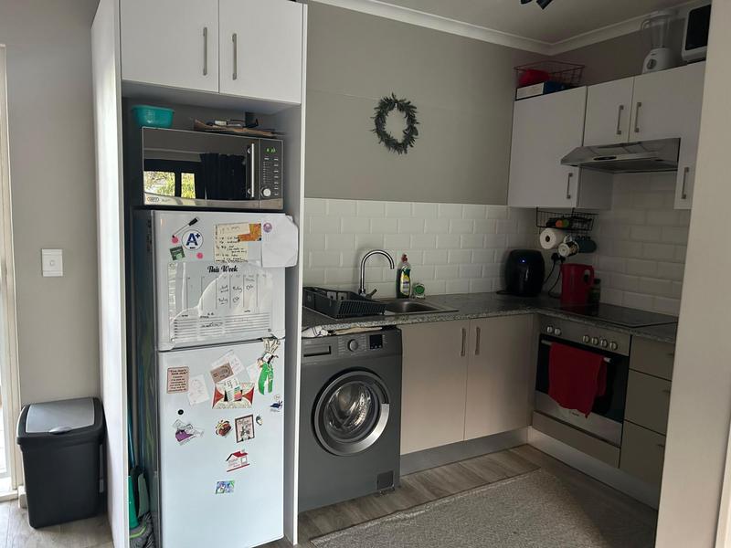 To Let 2 Bedroom Property for Rent in Rondebosch Western Cape